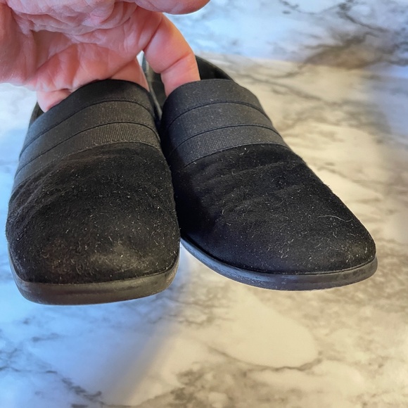 🎉😀CLEARANCE SALE!!😀🎉Stuart Weitzman Black Suede Leather Pumps - Picture 3 of 11